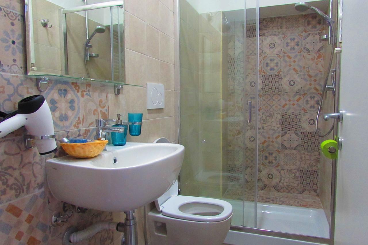 Termini Guesthouse Рим Экстерьер фото